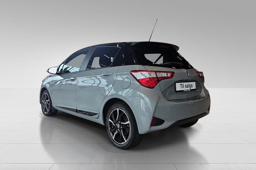 Bilde 3 av Toyota Yaris Hybrid 1.5 Style Bi-Tone - Ny EU, Ny Service, R.kamera