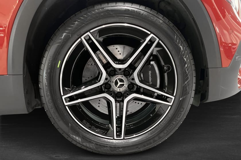 Bild 5 av Mercedes-Benz GLB 220 d 4MATIC AMG-Night Drag
