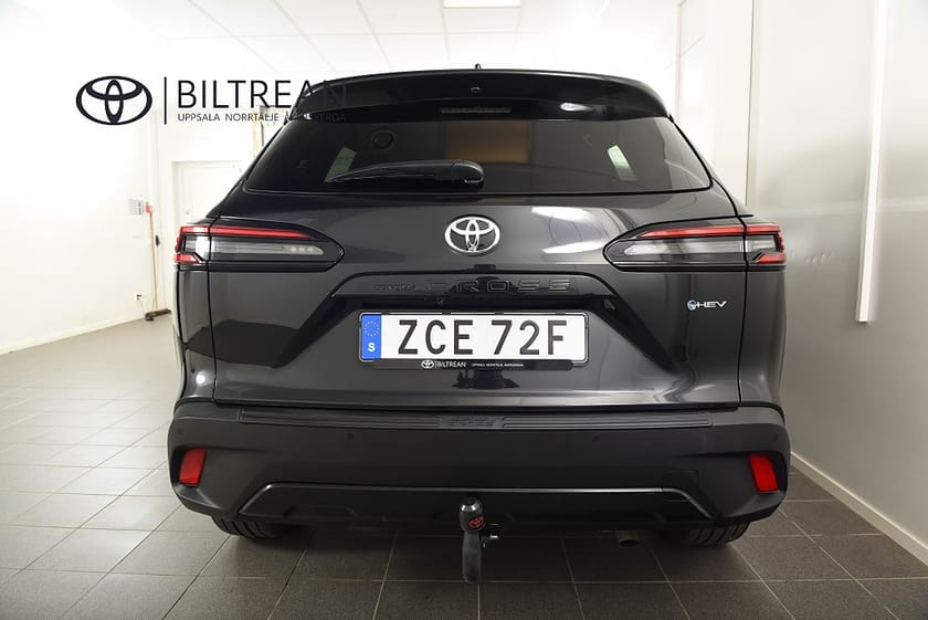 Bild 4 av Toyota Corolla Cross Hybrid 1,8 Elhybrid Style Dragkrok Nya modellen MOMS