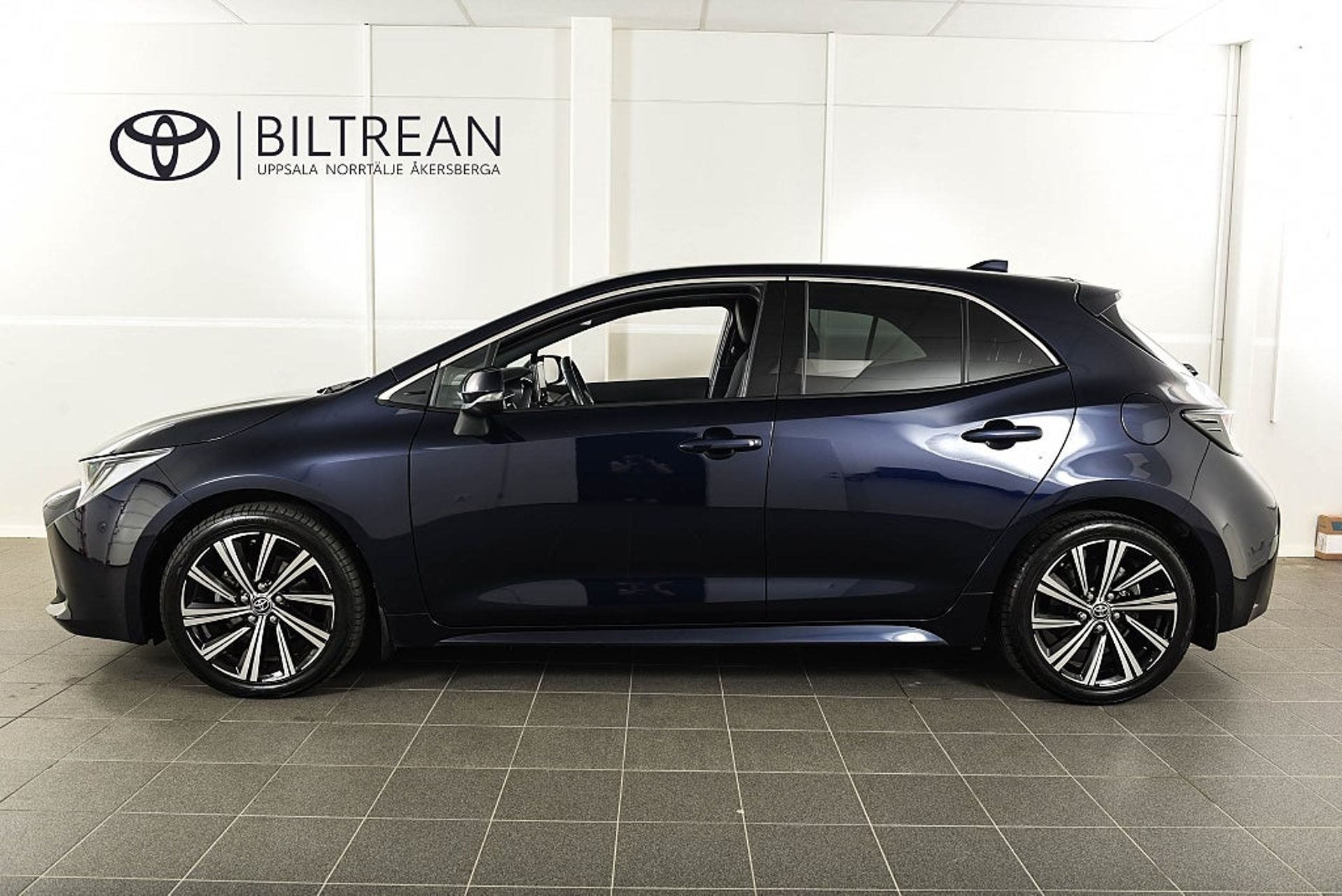 Toyota Corolla 2022, bild 2/10