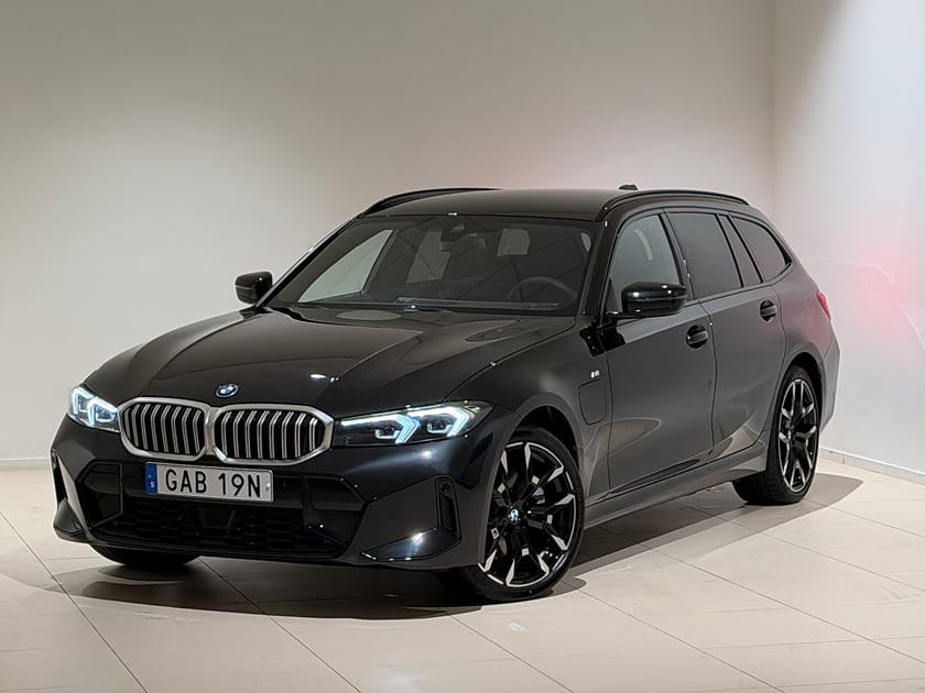 Bild 1 av BMW 330e xDrive Touring