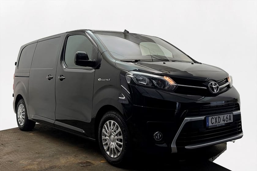 Bild 4 av Toyota Proace Electric 75 kWh L2 Komfort+ Drag 2xSidodörr Navi Kamera 3-sits 136hk