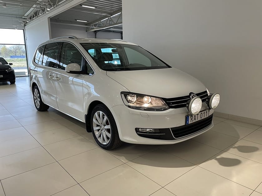 Bild 1 av Volkswagen Sharan 7-seater TDI 184 DSG 4M Värmare Drag Nyservad