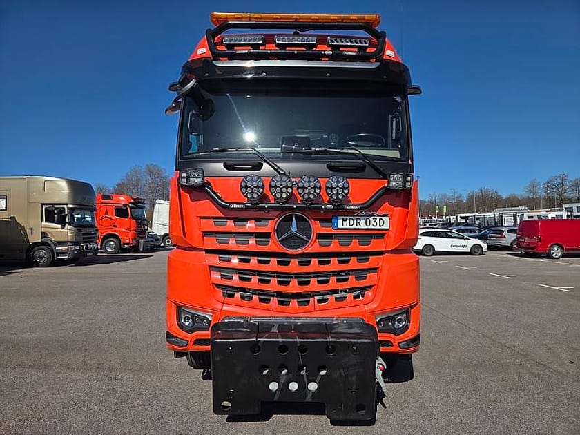 Bild 2 av Mercedes-Benz Trucks Arocs