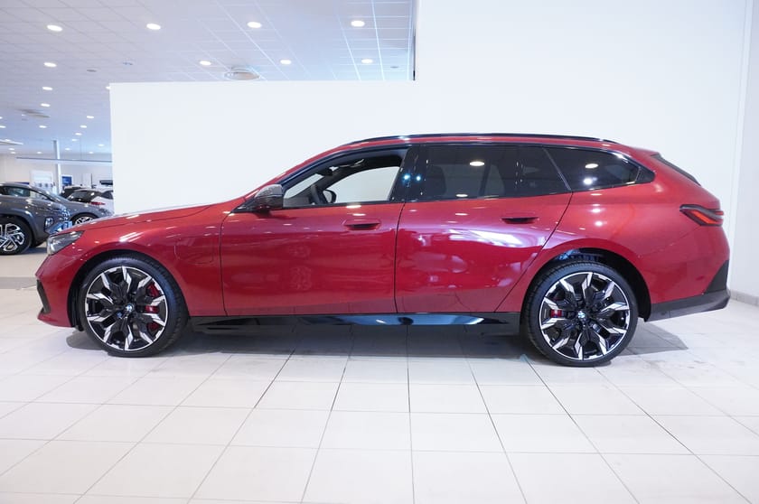 Bild 4 av BMW 550e xDrive Touring