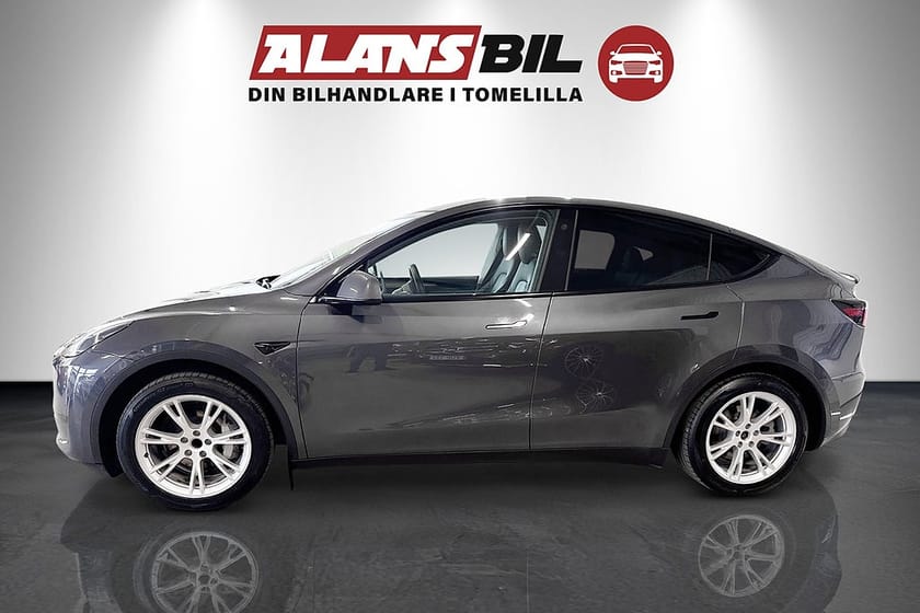 Bild 3 av Tesla Model Y Standard Range RWD 