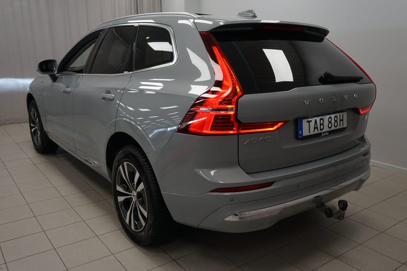 Bild 3 av Volvo XC60 Recharge T6 Core Edition | Drag |