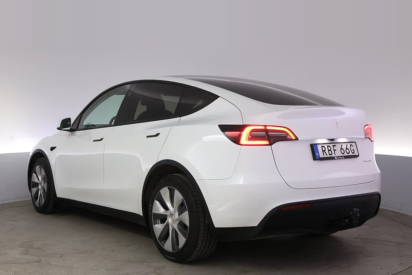 Bild 4 av Tesla Model Y Long Range AWD Autopilot Pano Drag V-hjul