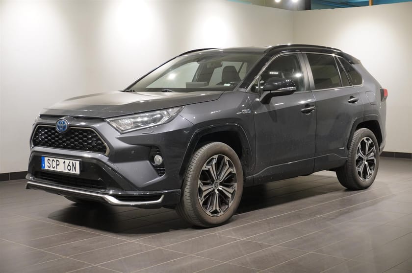 Bild 1 av Toyota RAV4 Laddhybrid 2.5 Plug-In Hybrid AWD Style Drag Kamera