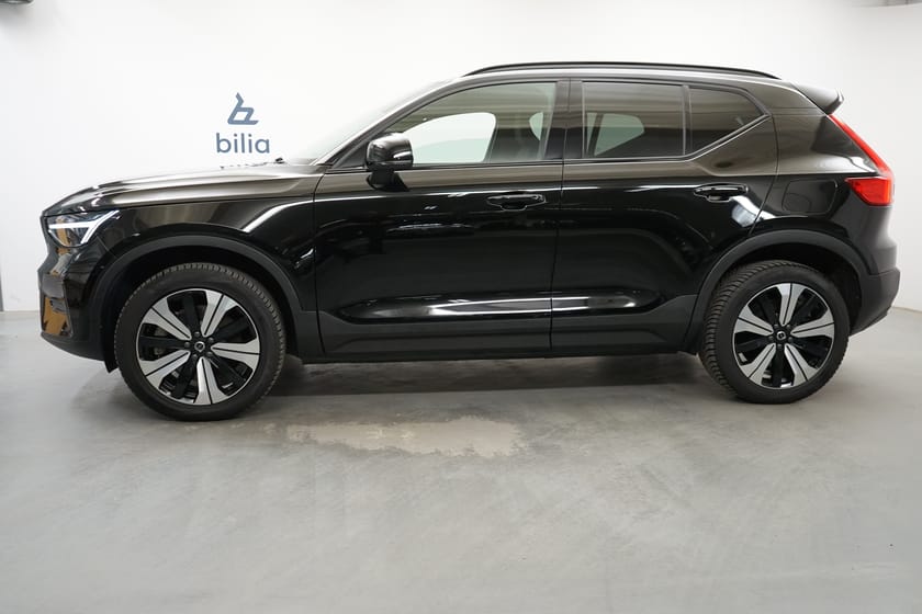 Bild 2 av Volvo XC40 Recharge Single Motor Core Edition, Navigation, Baklucka elmanövrerad, Dragkrok