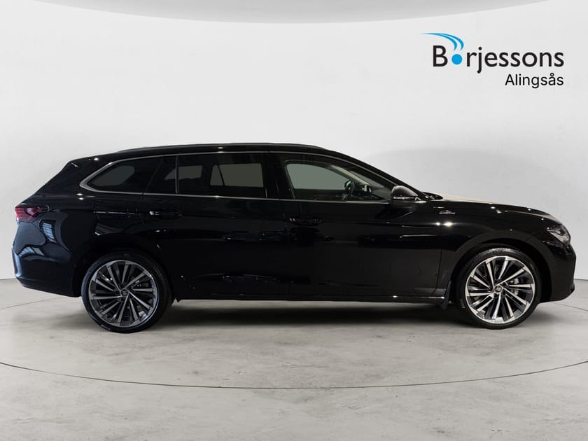 Bild 2 av Škoda Superb iV Kombi