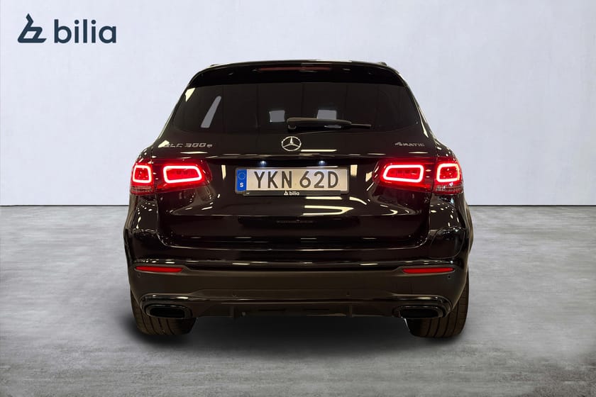 Bild 3 av Mercedes-Benz GLC 300 e 4MATIC Amg line plus / Premiumpaket / Elstolar / Navi / Drag
