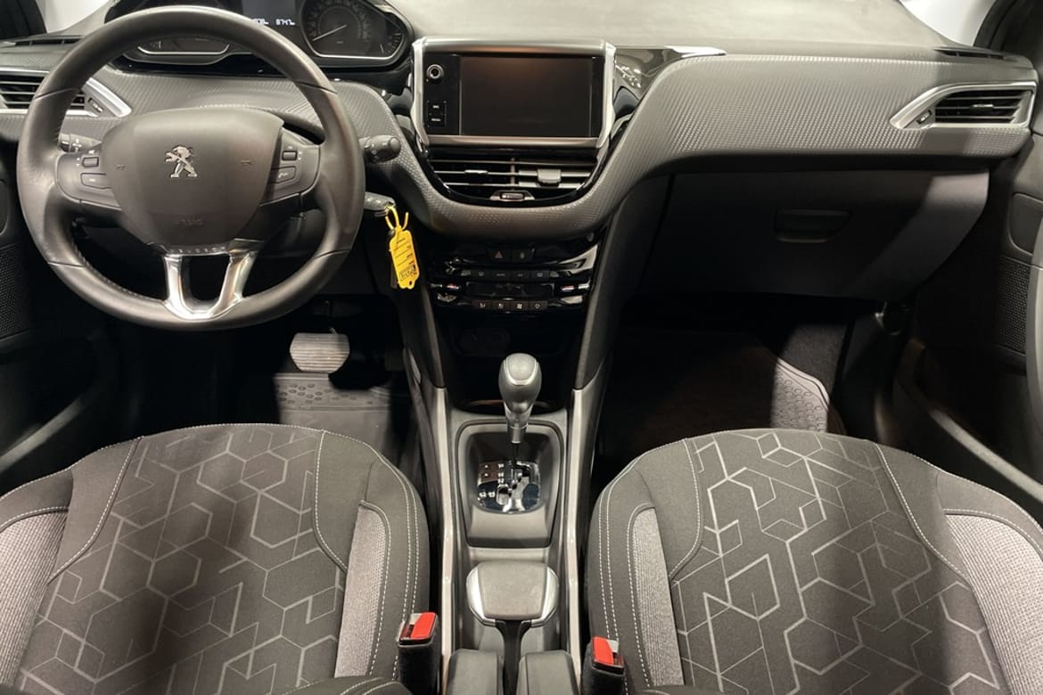 Peugeot 2008 2018 - miniatyr 10