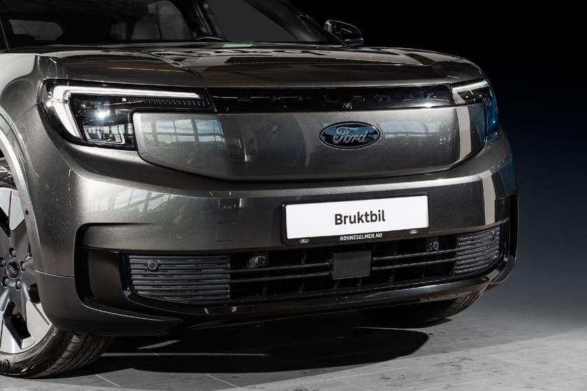 Bilde 4 av Ford Explorer EV Extended Range AWD App Forvarme Krok Hud AGR Pano B&O