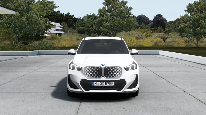 Bild 3 av BMW iX1 xDrive30 M Sport Business Ed Drag HUD DA
