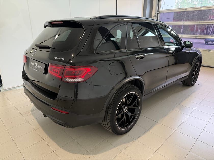 Bilde 3 av Mercedes-Benz GLC 300 e 4MATIC / AMG PREMIUM PLUS / BURMESTER / SOLTAK