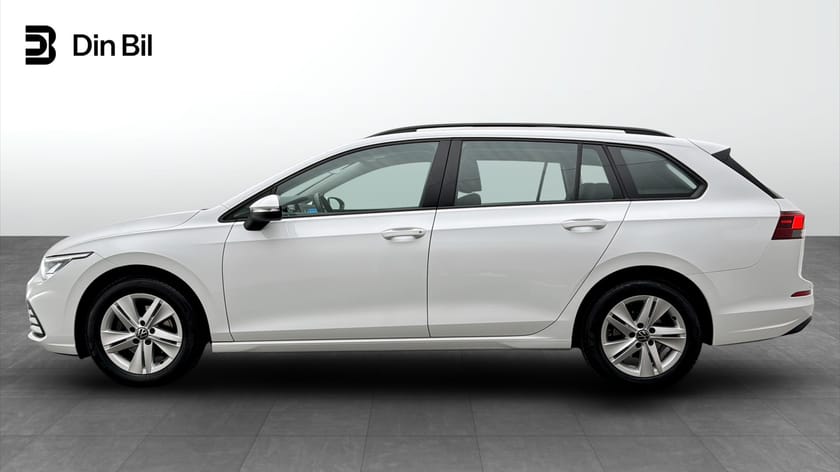 Bild 2 av Volkswagen Golf Sportscombi eTSI131 DSG Drag/P-värmare
