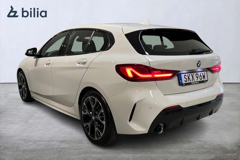 Bild 2 av BMW 118i M Sport / Aut / Rattvärme