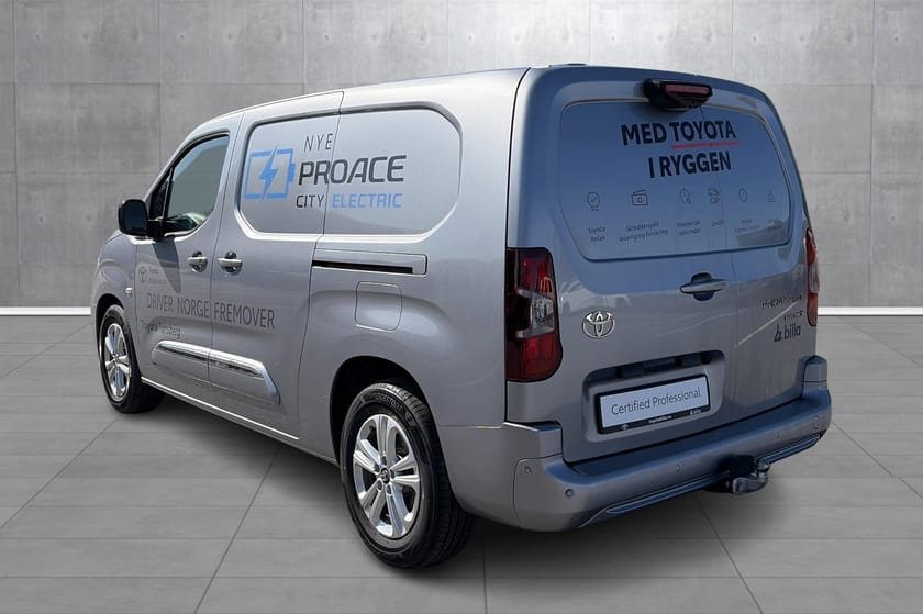 Bilde 3 av Toyota ProAce City Electric EV L2 Comfort, sølv, 330km WLTP