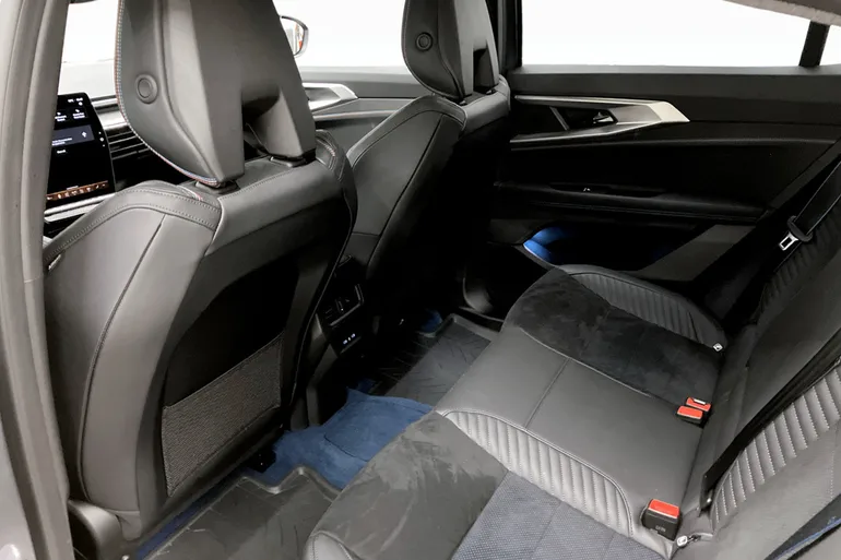 Renault Rafale E-Tech 4×4