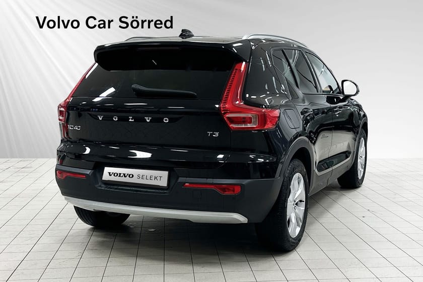 Bild 4 av Volvo XC40 T3 FWD aut Momentum Advanced Edt
