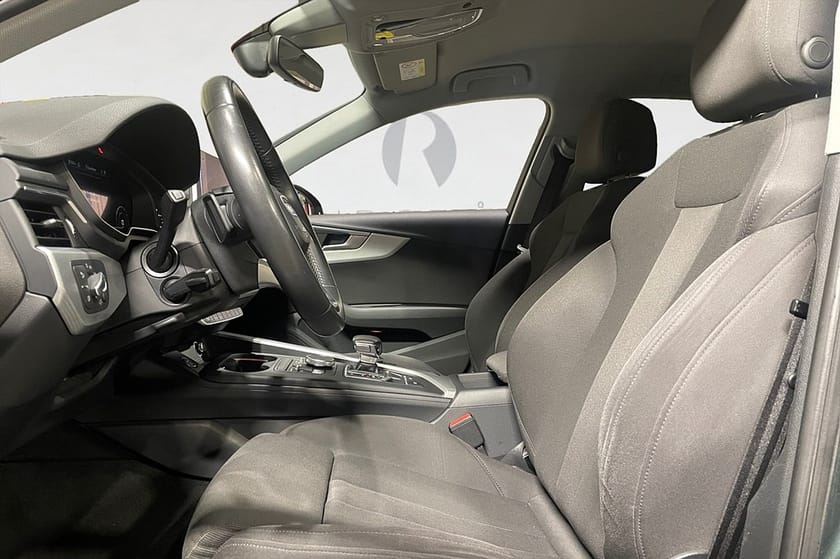 Bild 3 av Audi A4 allroad quattro 2.0 TDI 190 HK AUT Q DRAG NAVI D-VÄRM COCKPIT