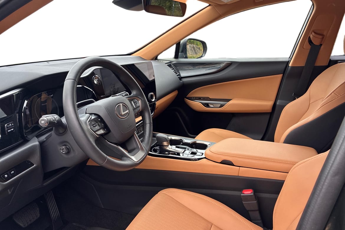 Lexus NX 450h+ E-CVT, 309hp, 2026