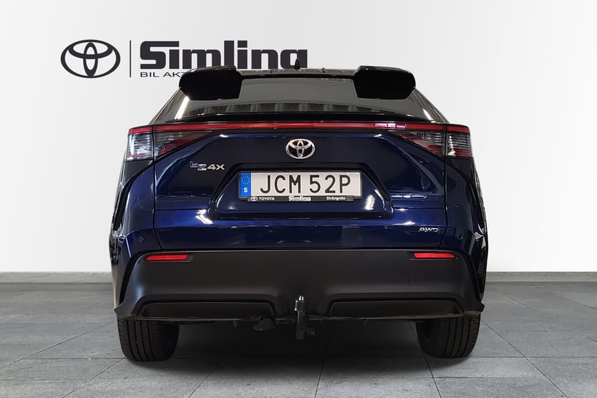 Bild 5 av Toyota bZ4X 71.4 kWh AWD Executive / 20" Fälgar / Panorama / Drag / Vinterhjul