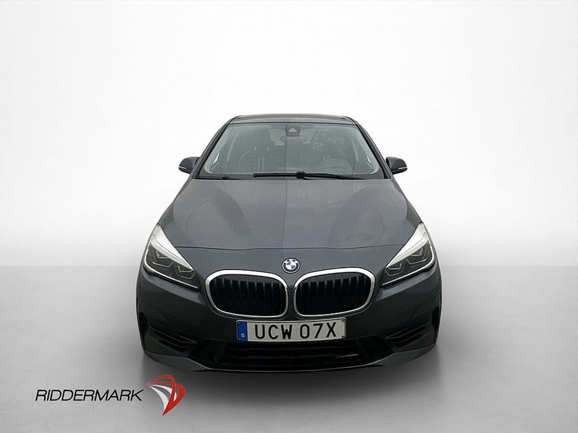 Bild 2 av BMW 225xe Active Tourer Sport line HUD Halvskinn Navi Ambient P-Sensorer