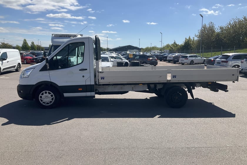 Bild 2 av Ford Transit 350 Chassi Cab 2.0 TDCi 170hk Automat Värmare Kamera