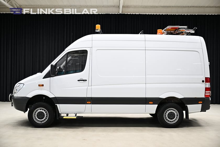 Bild 1 av Mercedes-Benz Sprinter 316 CDI 4x4 Skåpbil 163HK Automat|Inredd|Uppvärmt-skåp|Leasbar
