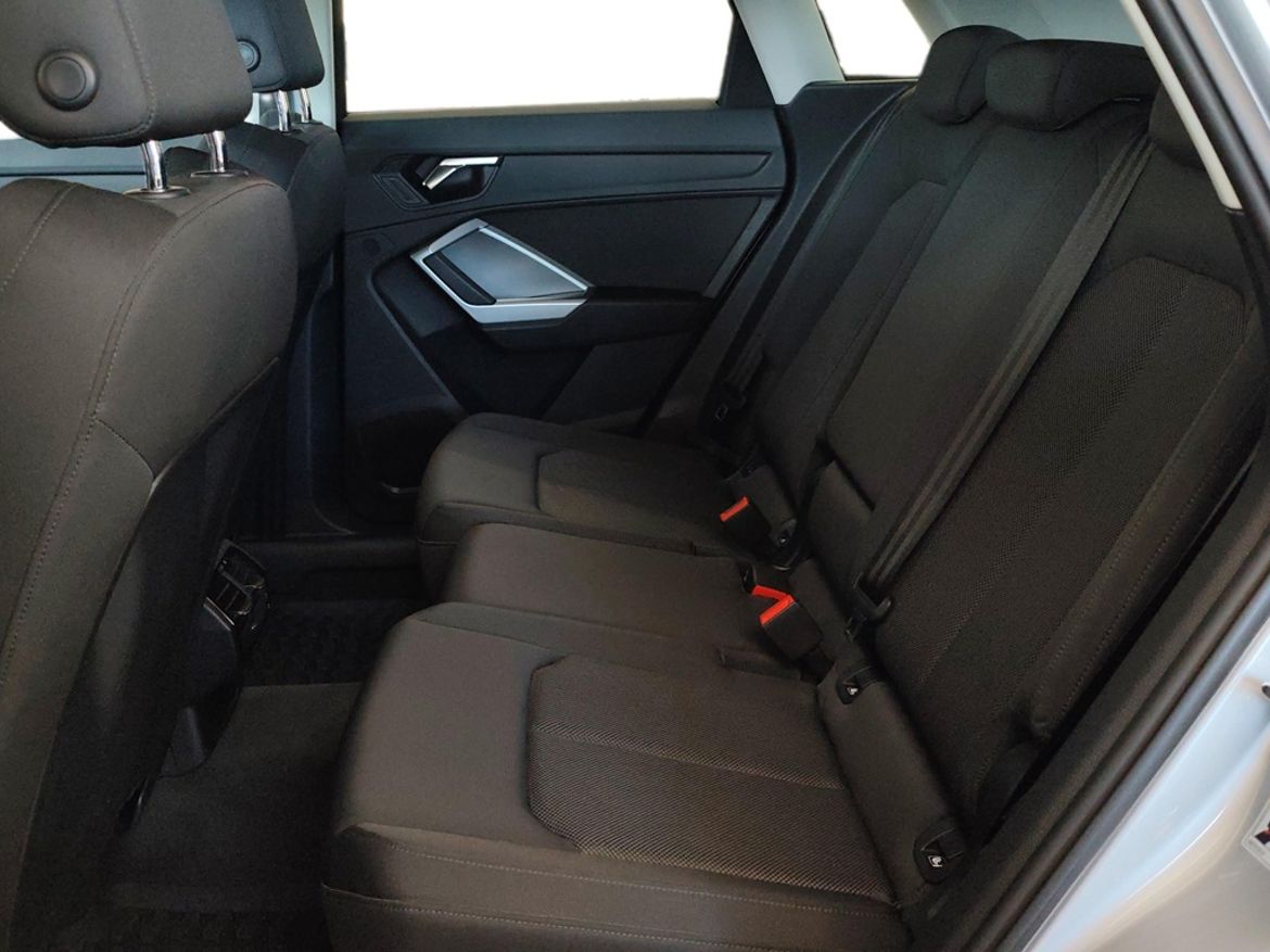 Audi Audi Q3 35 TDI — bild 10