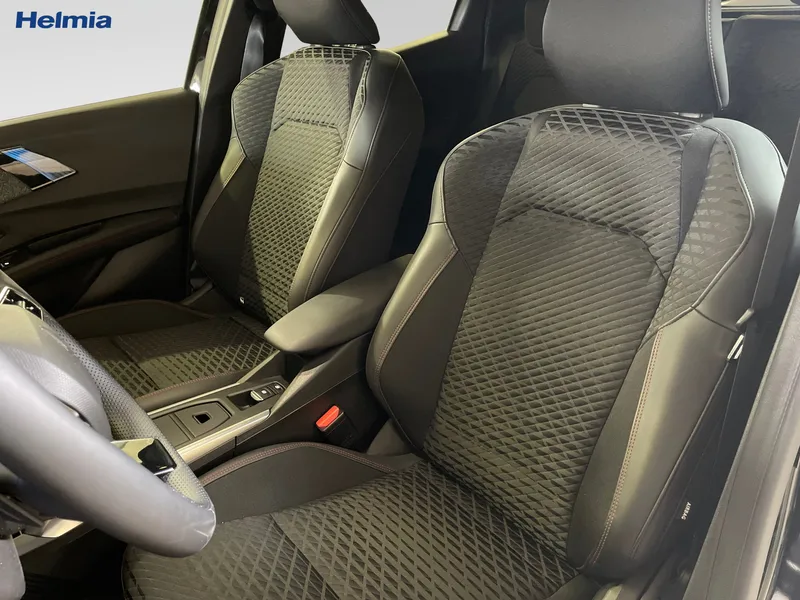 Bild 6 av 13 – Renault Clio TCe 115 techno