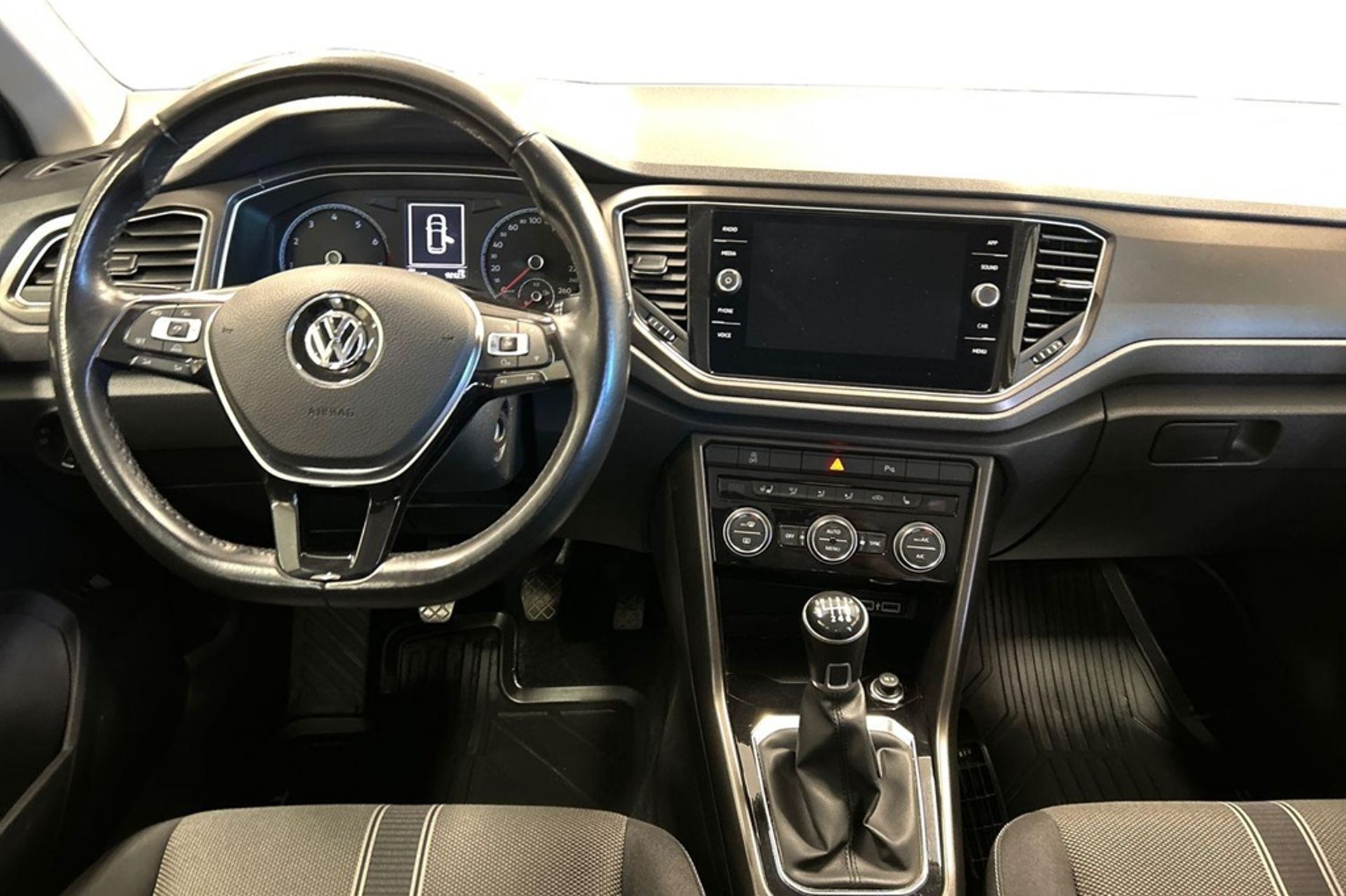 Volkswagen T-Roc 1.0 TSI 110hk 2018, bild 7/10