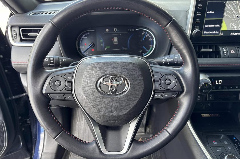 Bilde 4 av Toyota RAV4 Plug-in Hybrid Active Tech I H-feste I AWD I 75 km WLTP