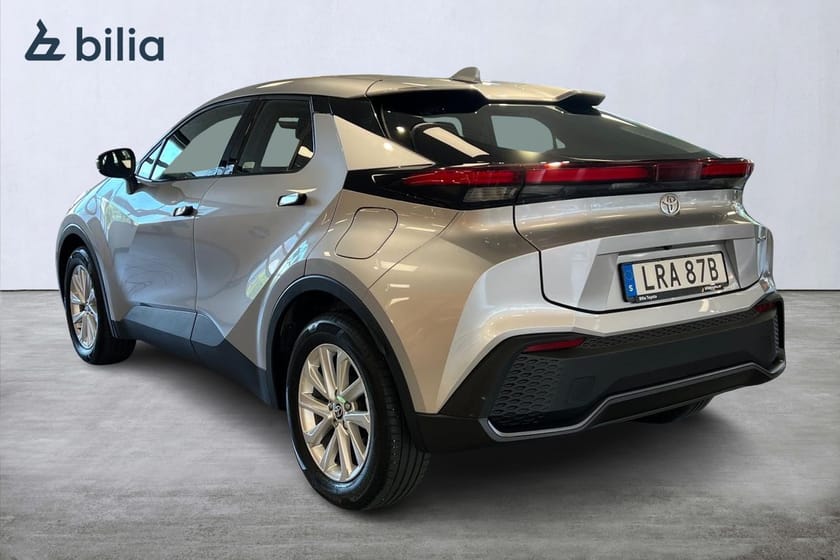 Bild 2 av Toyota C-HR PHEV 2,0 Laddhybrid Active Värmare Moms