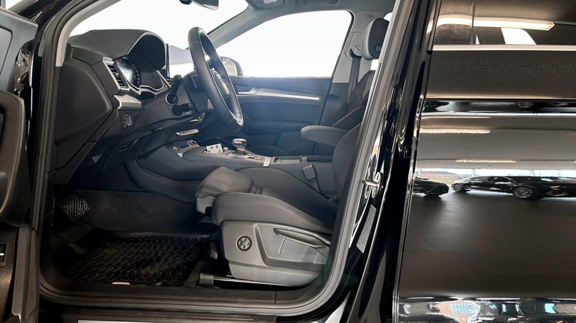 Bild 2 av Audi Q5 40 TDI quattro QUATTRO, Matrix, P-värmare, Alpinpaket!
