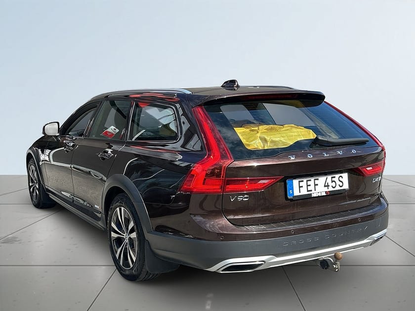 Bild 5 av Volvo V90 Cross Country D4 AWD Geartronic Advanced S&V-Hjul/M-värm/Drag/Kamera