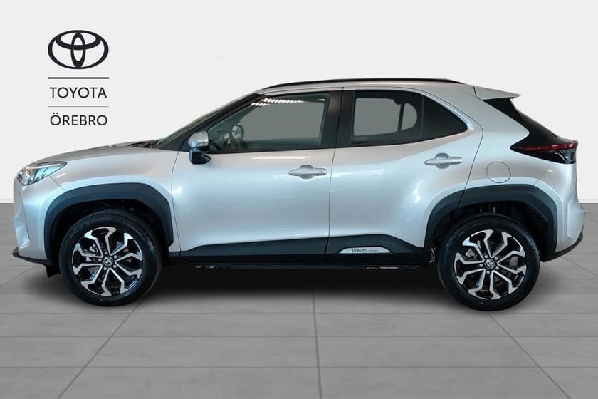 Bild 2 av Toyota Yaris Cross Hybrid 115 Active Plus Säkerhetspaket Vinterhjul
