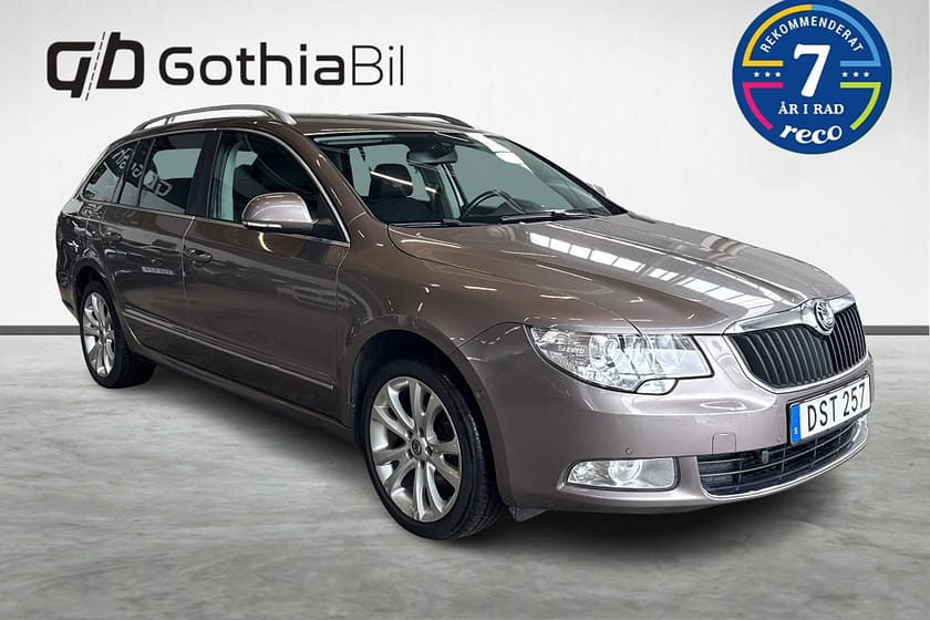Bild 3 av Škoda Superb Kombi Skoda 2.0 TDI 4x4 Aut Elegance Drag Farthållare ACC BT