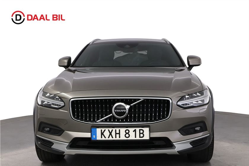 Bild 2 av Volvo V90 Cross Country B4 AWD 197HK ADVANCED DRAG H/K® B-KAM NAVI