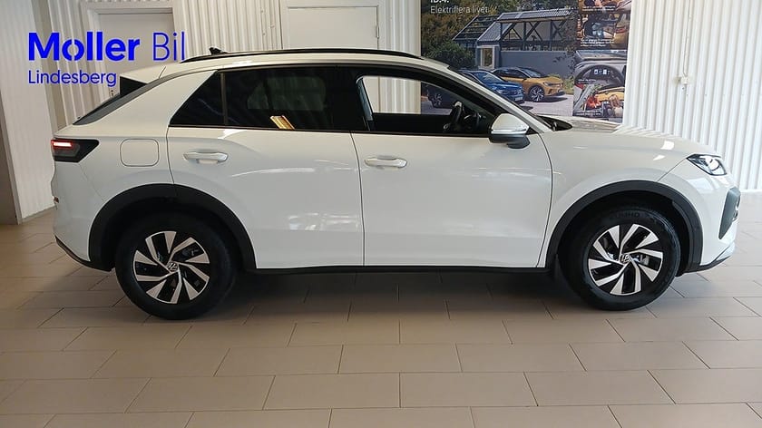 Bild 4 av Volkswagen T-Roc 1.5 eTSI 150 HK DSG7, DRAG,BACKKAMERA