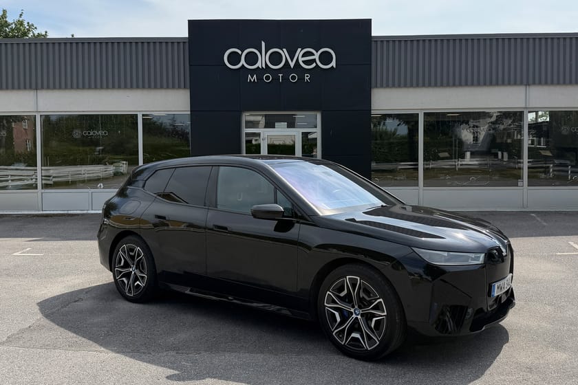 Bild 1 av BMW iX xDrive50 AWD 524 hk Automat - Garanti 2028 | Bowers & Wilkins