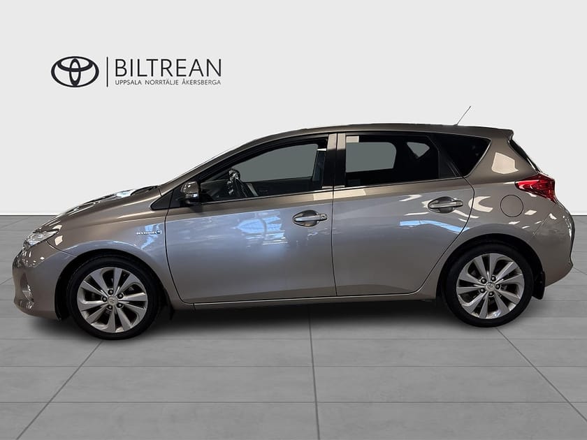 Bild 3 av Toyota Auris Hybrid CVT Edition 50 V-hjul!