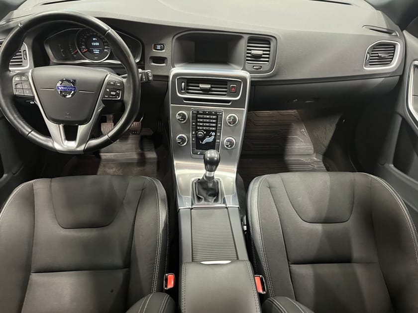 Bild 5 av Volvo V60 T3 Your Momentum*DRAG/VÄRMARE*