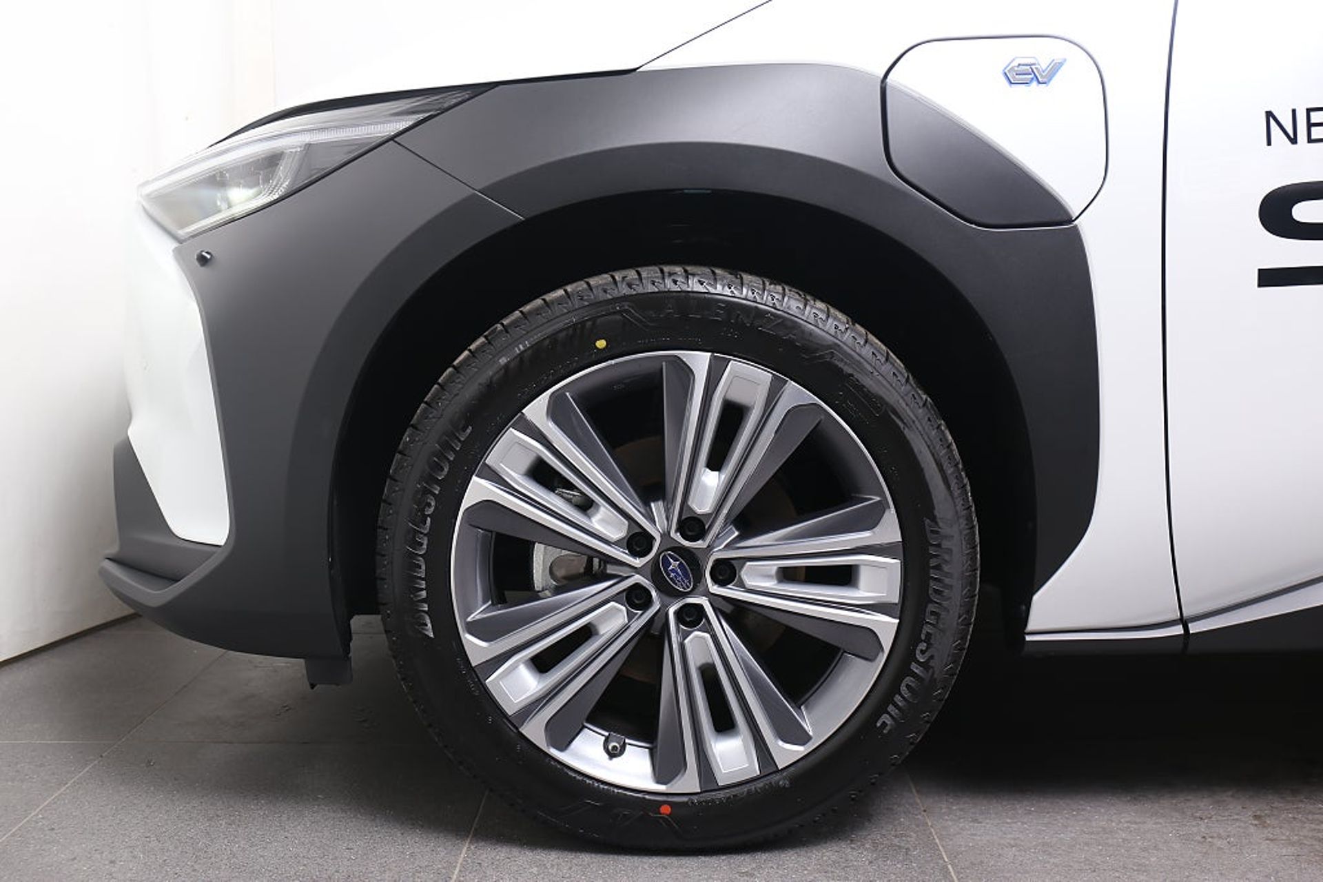 Subaru Solterra 2024, photo 4/10