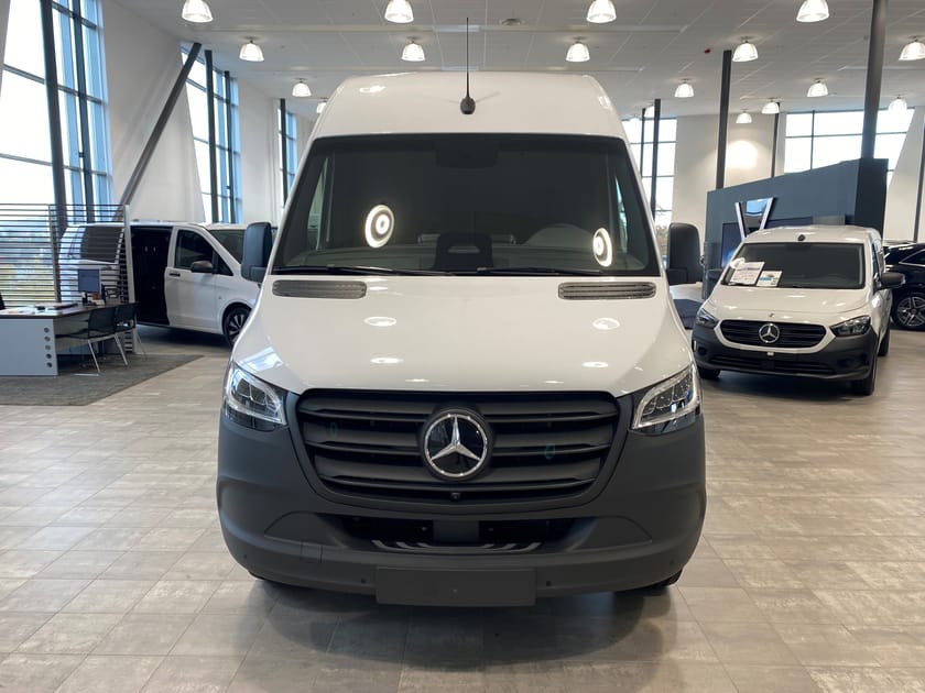 Bild 2 av Mercedes-Benz eSprinter 414 81 kWh