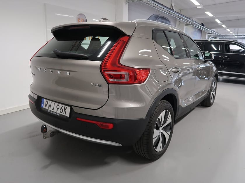Bild 5 av Volvo XC40 T5 Twin Engine V-Däck ingår Skinn-Drag-Kamera-Pano-Navi