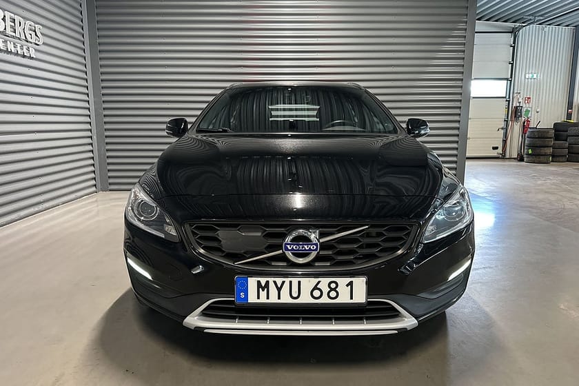 Bild 2 av Volvo V60 Cross Country D4 AWD Geartronic Business Advanced Värmare Drag Euro 6