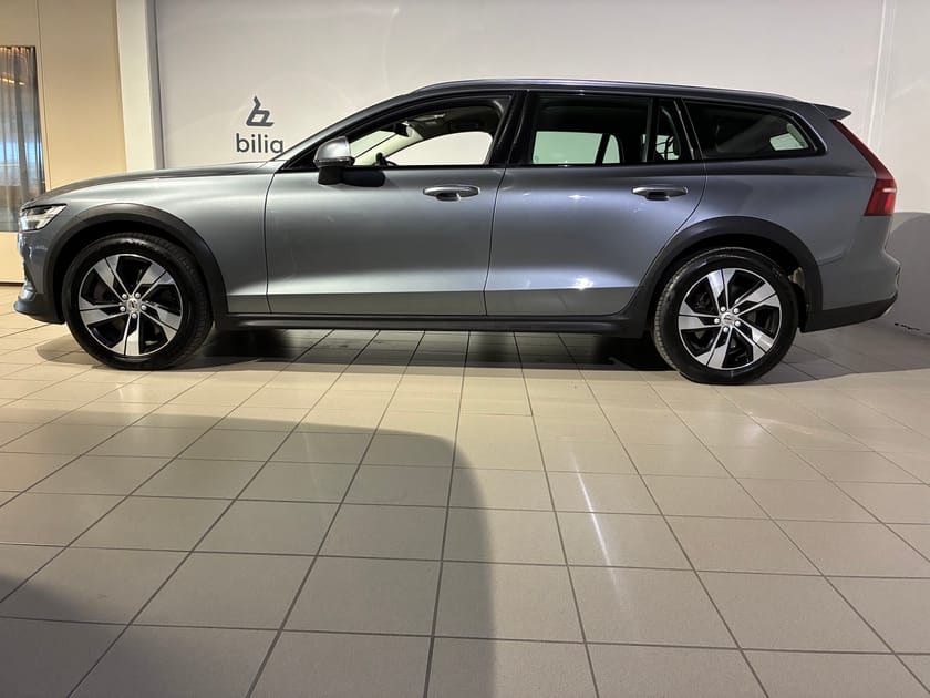 Bild 3 av Volvo V60 Cross Country D4 AWD Advanced Edt |Dragkrok|